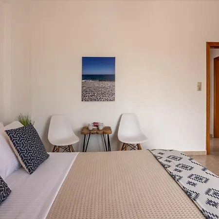 아파트 Agiazi Beachfront *