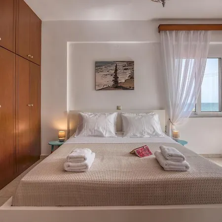 Apartmán Agiazi Beachfront